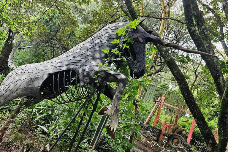 Nairobi: Day Trip to Kitengela Glass and Sculpture Studio