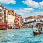 Venice: Walking Tour of Iconic Sites