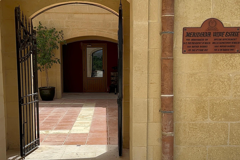 Wine with Maltese Grapes TOUR IN PORTUGUESE