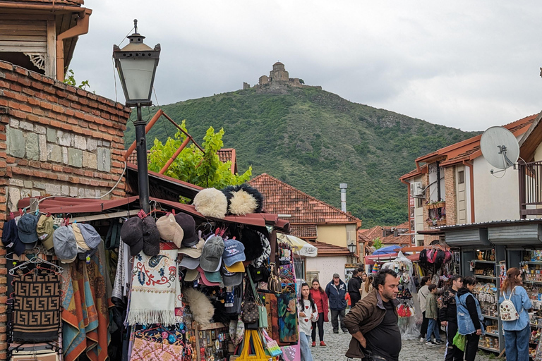 Da Tbilisi: Tour guidato di Mtskheta e del monastero di Jvari