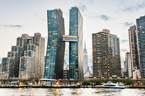 New York: Hafenrundfahrt bei Nacht ohne Anstehen