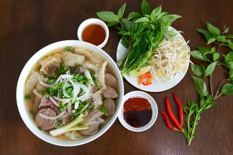 Hanoi: Disfruta del almuerzo con el Recorrido Especial a Pie por la Comida