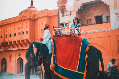 Ab Delhi: 2 Tage Agra & Jaipur Goldenes Dreieck Private Tour2-Tages-Tour (Reiseleiter, Auto, Eintrittsgelder & 4-Sterne-Hotelaufenthalt)