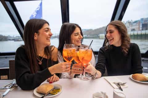 Lunch Cruise on the River Thames with city views