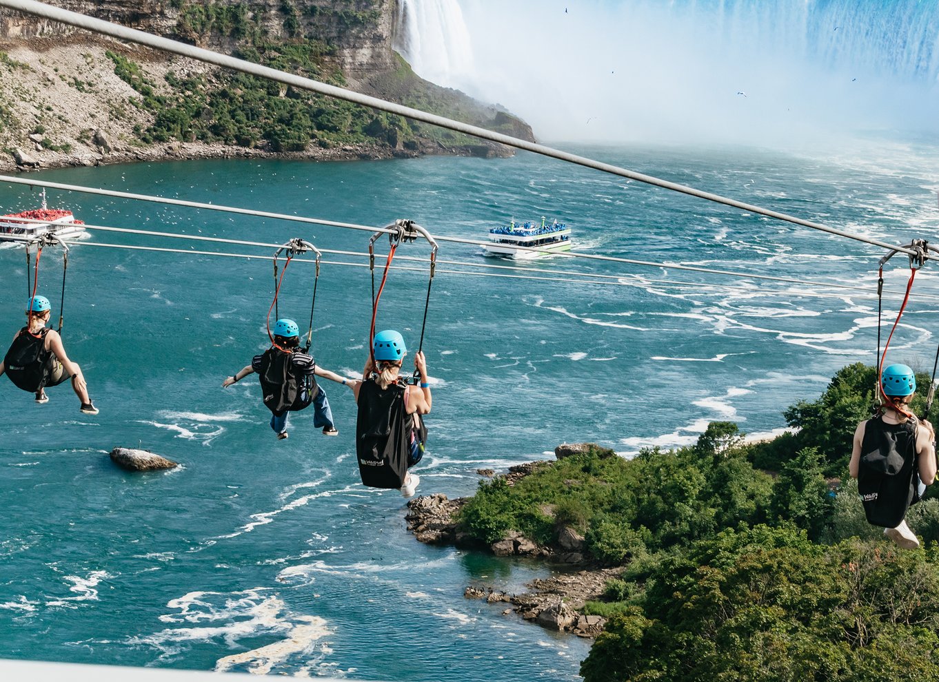 Niagara Falls, Canada: Zipline til vandfaldene