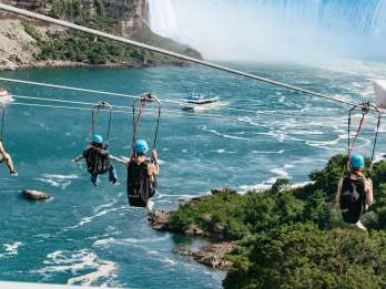 Niagara Falls, Kanada: Zipline to The Falls