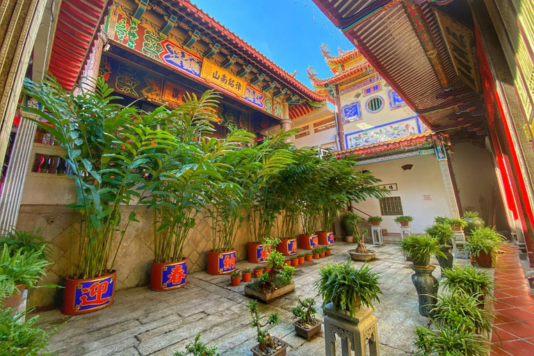 Penang: Iconic Temples and Penang Hills Half-Day Tour Iconic Temples and Penang Hill Half-Day Private Tour