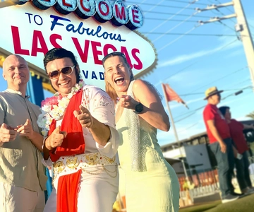 Las Vegas: Elvis Wedding with Las Vegas Sign Photos Included