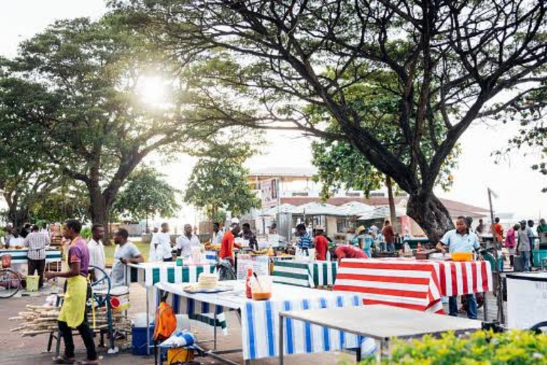 Zanzibar: Besök i Stone Town, shoppingtur och matmarknad på kvällenStadsrundtur med transfer och middag