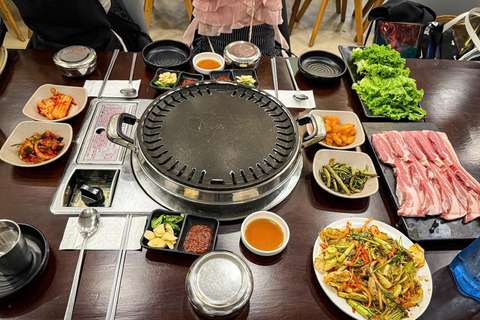 Da Nang: Hot Spring Park Entry with Lunch and Dinner