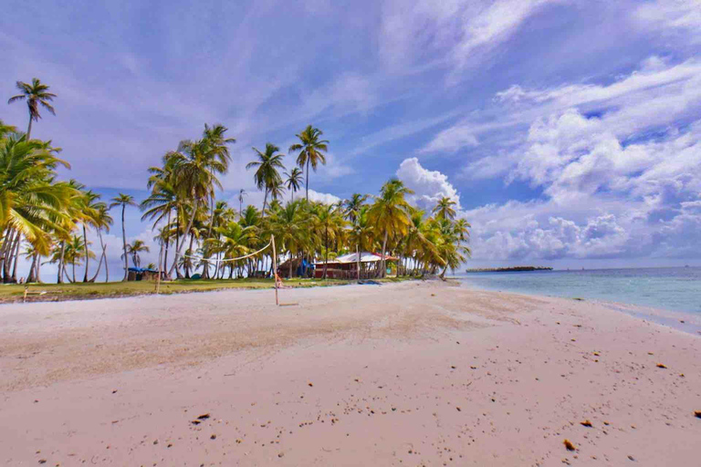 Money Heist San Blas Excursión de un día - 3 islas + Piscina Natural