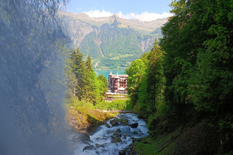 Interlaken : Visite des points forts avec un local en voiture privéeVisite de 3 heures