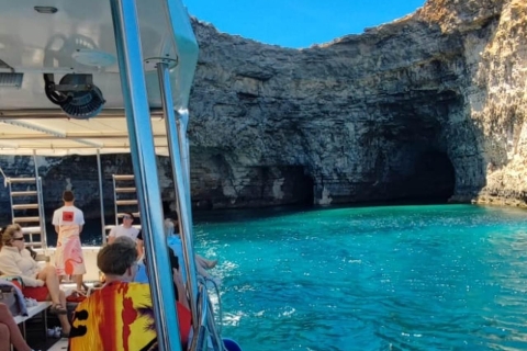Comino : excursions en bateau privé, arrêts baignade et visites des grottesComino : tours en bateau privés, arrêts baignade et visites de grottes
