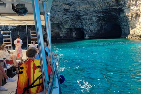 Comino: Excursiones privadas en barco, paradas para nadar y visitas a cuevas