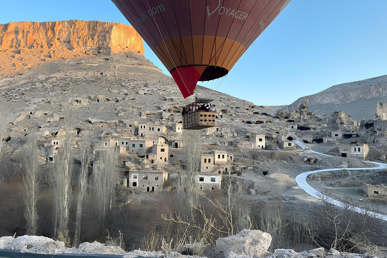 Volo in mongolfiera nelle 2 Valli della Cappadocia