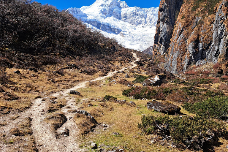 Valle del Tsum: Trekking de 16 días