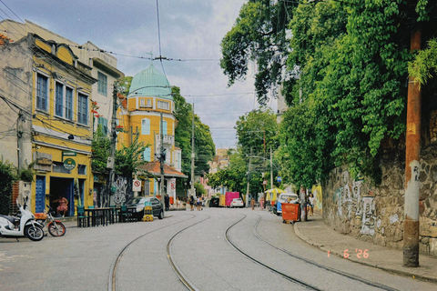 Rio Artistry: Santa Teresa Walking Tour & Free Art Workshop