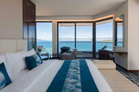 TRASLADO AL AEROPUERTO + ESTANCIA HOTEL 5 ESTRELLAS QUEEN ANN NHA TRANG