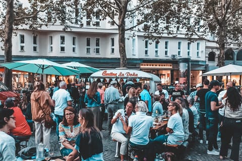 Taste Cologne: A Lunctime, Local Food Tour with 6 Tastings