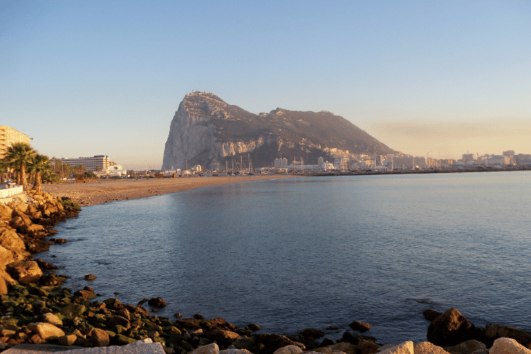 Gibraltar: Privétour met grot van St. Michael en apen