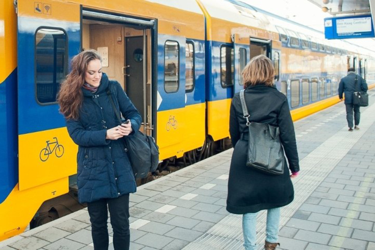 Madurodam: Train + tram transferring to/from Amsterdam Single ticket from Madurodam to Amsterdam Central Station