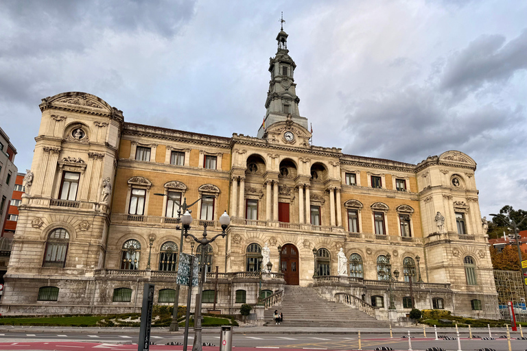 Bilbao: Historic Walking Tour and Highlights English Tour