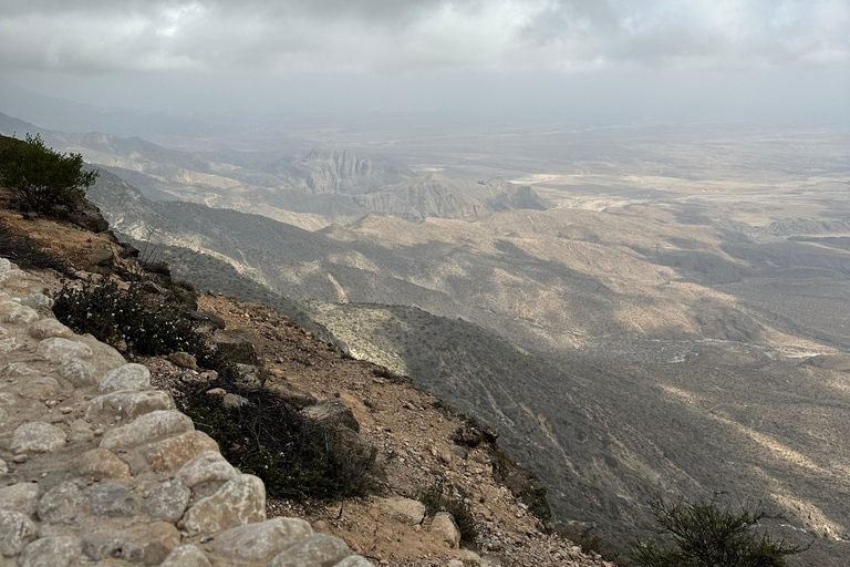 Salalah: Wadi Derbat, Jabal Samhan &amp; Sinkhole Privat tur