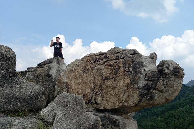 Randonnée dans les montagnes de Bukhansan - 6 heures