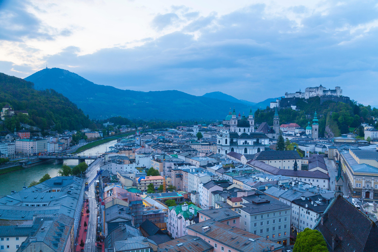 Vienna: Salzburg and Hallstatt Day Trip with Guide