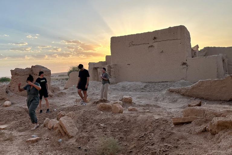 Aventure dans les sables rouges (balade en quad, balade à dos de chameau, maison du patrimoine)