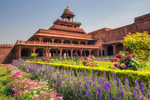 From Delhi: Six Day Golden Tour Agra and Jaipur With Udaipur