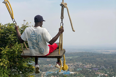 Aventura de natación y columpio en la cascada de Arusha, de Kingstone Asilia