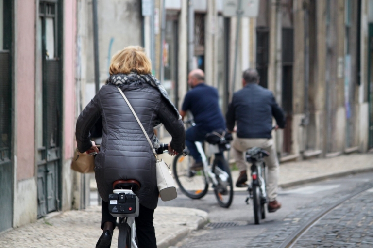 Lissabon: Verkostungstour von Petiscos per E-BikeTour auf Englisch