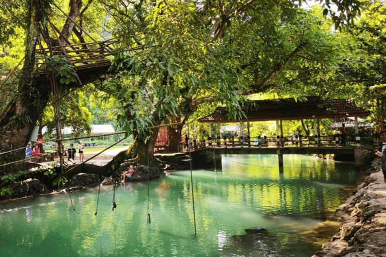 فانغ فينغ: الطيران المظلي، قوارب الكاياك، الانزلاق على الحبل، جولة البحيرة الزرقاء رقم 1فانغ فينغ: 