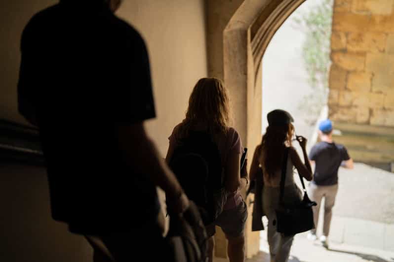 Oxford University: Walking Tour By Alumni™ & New College