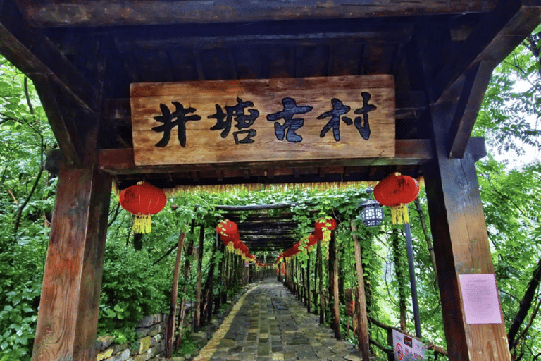 Qingzhou: Jingtang Ancient Village & Huanghuaxi Tour