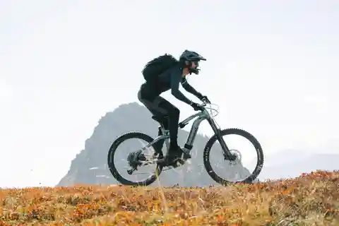 Peak of the Balkans e-Biking Tour