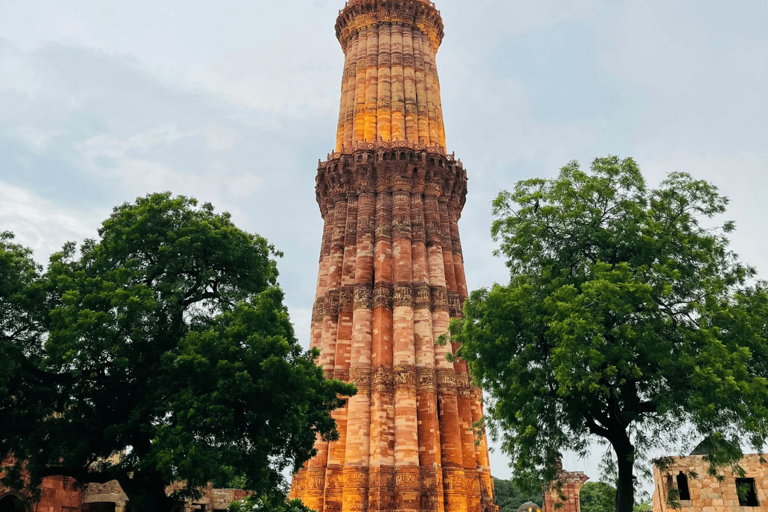 Delhi: Old and New Delhi Private Guided Tour Full-Day Tour with Monuments Entry Fees