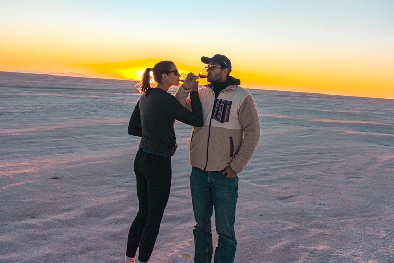La Paz to Uyuni Salt Flats & Lagoons to San Pedro de Atacama ENGLISH TOUR