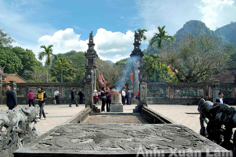 Ninh Binh: Trang An i Hoa Lu przez cały dzień z lunchem w formie bufetu, rowerem