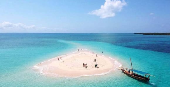 Zanzibar: Prison Island and Nakupenda Boat Trip with Lunch