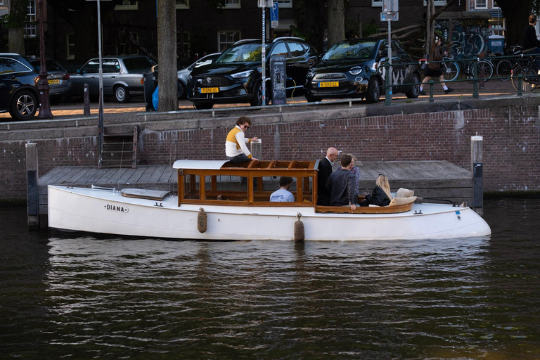 Amsterdam: Hidden Gems Canal Cruise Small Group Shared - Hidden Gems Canal Cruise