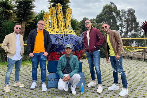 Desde Bogotá: Zipaquirá y Guatavita Los 5 Mejores Sitios Tour GuiadoNUEVO Y MÁS BARATO Visita 5 lugares de interés en Zipaquirá y Guatavita