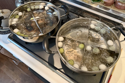 Tokyo: Mochi-Making Class in a Private Studio