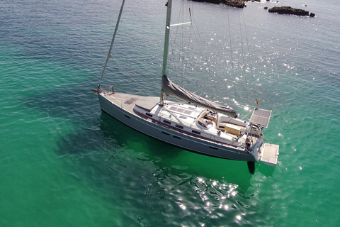 PALMA BAY : 4 HOUR PRIVATE TOUR WITH SAILING BOAT