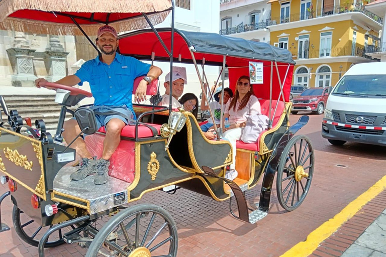 Panama City: Guided Carriage Tour in the Old Town