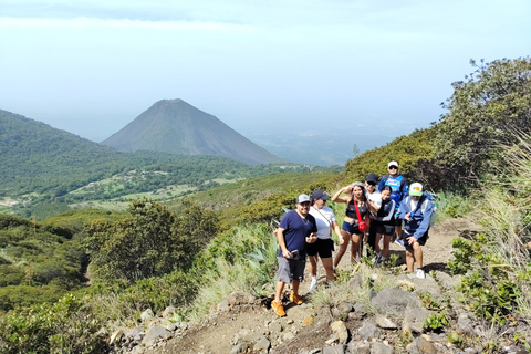 Santa Ana: Private Volcano Hike and Lunch with Lake View