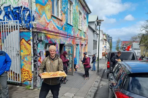 Reykjavik: Street Food Walking Tour