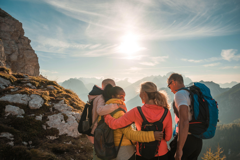 Munich: 3-days Zugspitze hike with hotel pickup