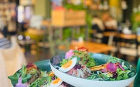 Oslo: Norwegian Food Tour & Hidden Gems City Walk